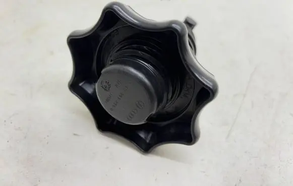 Volkswagen Jetta V Spare wheel bolt 1K0803899D