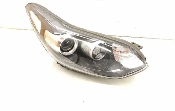 KIA Sportage Headlight/headlamp 92102F1010