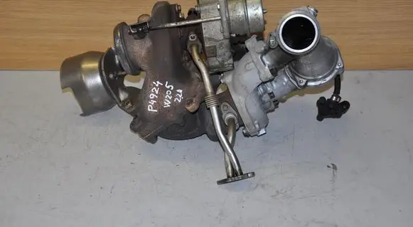 Mercedes-Benz C AMG W205 Turbo A6510901186