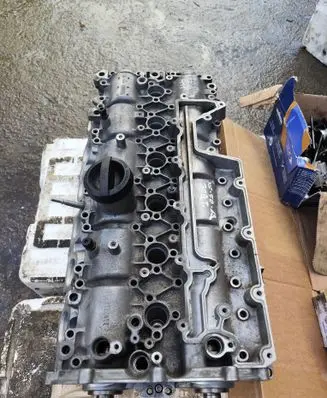 Volvo XC70 Engine head ENAC46200