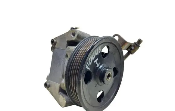Ford Focus Power steering pump 7613955117