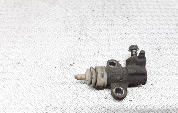 Nissan Terrano Clutch slave cylinder 