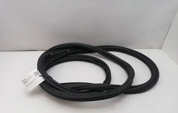 Ford Edge I Trunk rubber seal (body) 