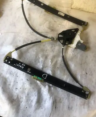 Audi Q3 8U Front door window regulator with motor 3u0837462