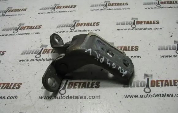 Toyota Avensis T250 Front door upper hinge