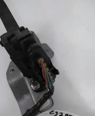 Suzuki Alto Accelerator throttle pedal 4940068K40 13082010 6PV00907408