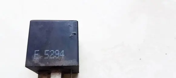 Volkswagen Golf III Other relay 191955529