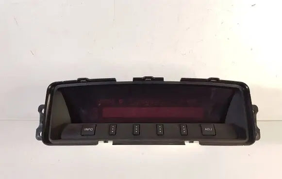 Mitsubishi Pajero Screen/display/small screen 8750A042