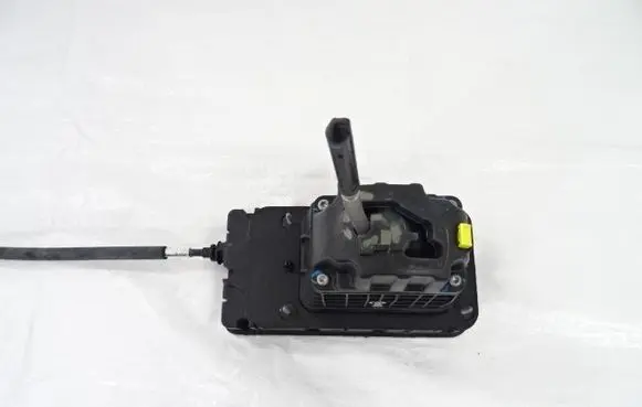 Peugeot 308 Gear shift cable linkage 
