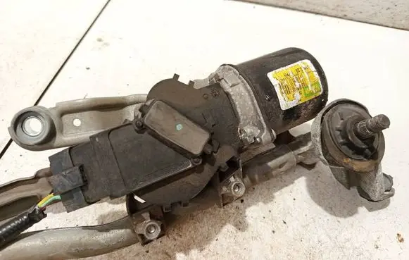 Nissan Note (E11) Wiper motor