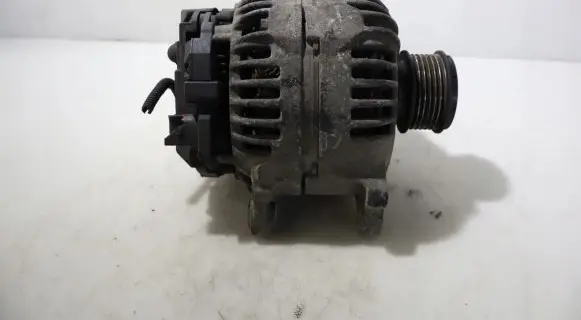 Skoda Octavia Mk2 (1Z) Generator/alternator 0124525091