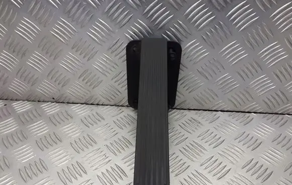 Smart ForFour I Accelerator throttle pedal 0002245VC17