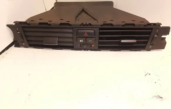 BMW 3 E90 E91 Dash center air vent grill 6924082 6921082A 14482110