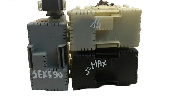 Ford S-MAX Fuse module BS7T14K131CA BS7T14K131AA 6G9T14B192CA
