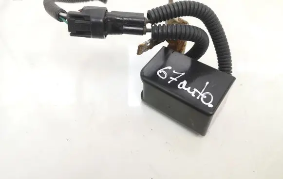 Lexus IS 220D-250-350 Other relay 8651653010