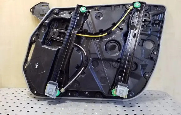 Mercedes-Benz GLC X253 C253 Front window lifting mechanism without motor A2050047099