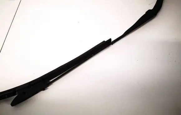 Dacia Logan II Front wiper blade arm 288811923r