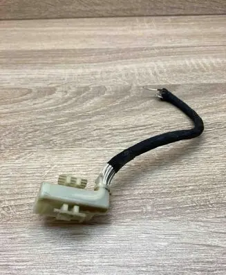 Volkswagen Transporter - Caravelle T4 Plug wire 357972530A