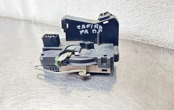 Opel Zafira A Front door lock 24444017