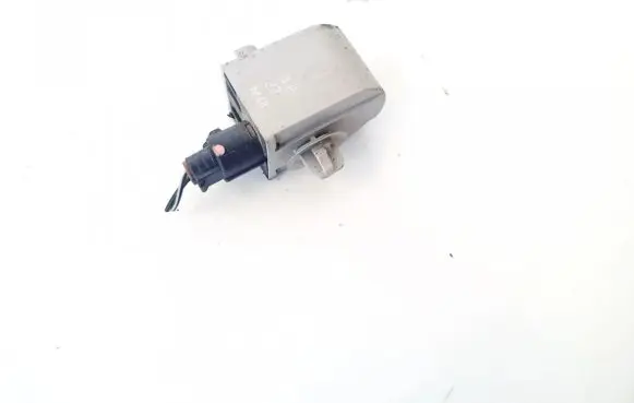 Subaru Legacy Sensor 068900-4670
