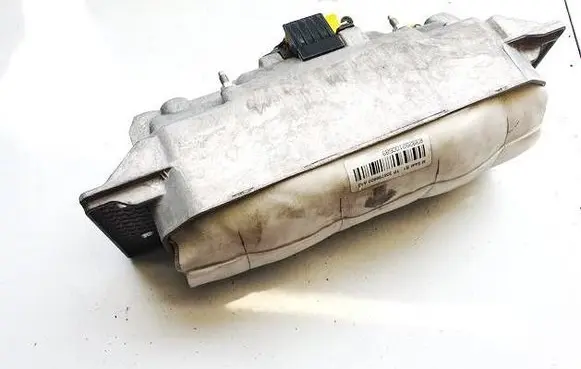 Passenger airbag