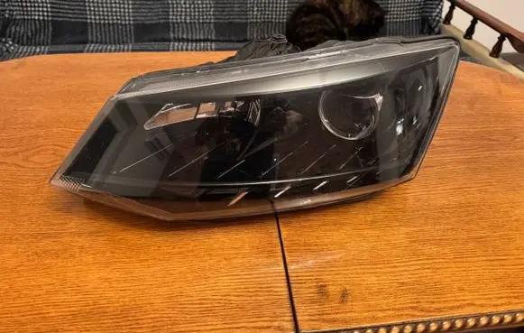 Skoda Fabia Mk3 (NJ) Headlight/headlamp 6V1941015A