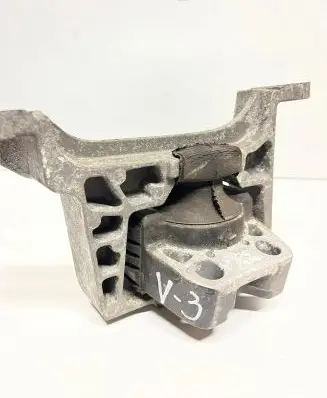 Volvo V50 Engine mount bracket 3M516F012