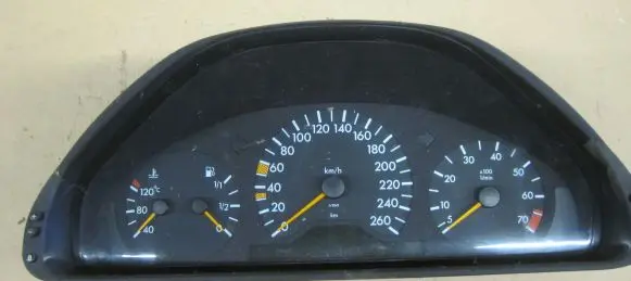 Mercedes-Benz E W210 Speedometer (instrument cluster) 2105401547
