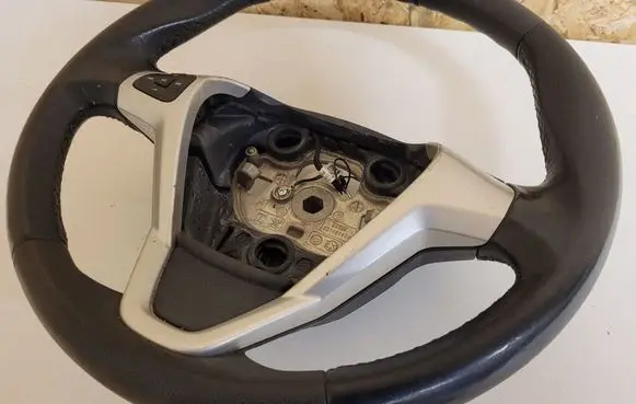 Ford Fiesta Steering wheel 62146117A