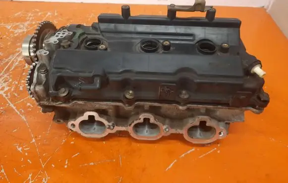 Nissan Pathfinder R50 Engine head 