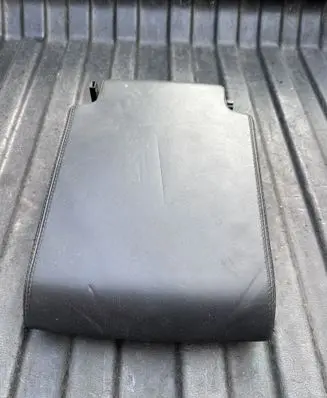 Land Rover Discovery 5 Armrest HY32K14181