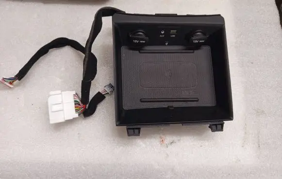 Hyundai Ioniq Wireless charging module 95560G2000 17232202 HH210054