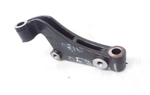 Gearbox mounting bracket