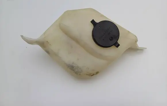 Peugeot 205 Windshield washer fluid reservoir/tank 9253263180