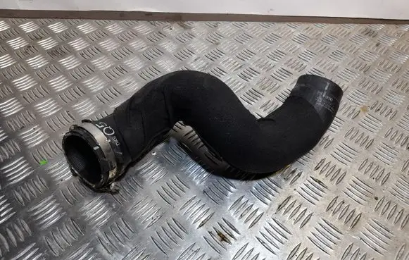 Audi Q5 SQ5 Intercooler hose/pipe 8R0145737