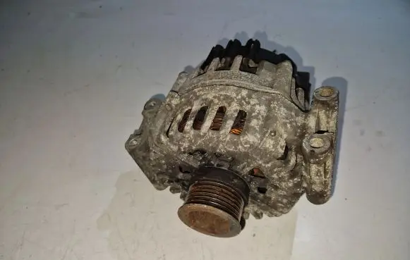 Mercedes-Benz E W212 Generator/alternator A0009067702
