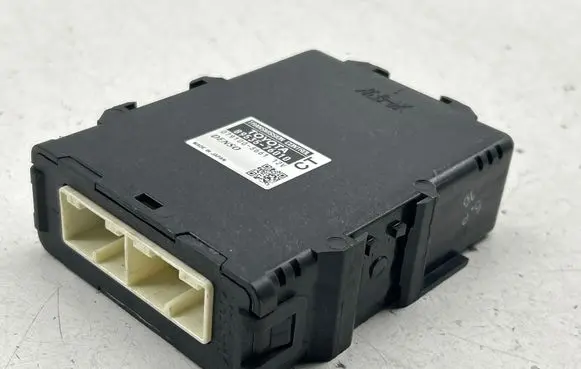 Toyota Prius+ (ZVW40) Gearbox control unit/module 8953576010 0791003661