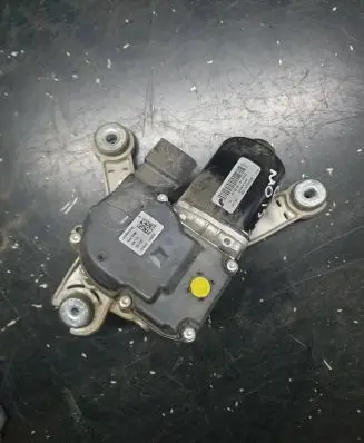 Ford Fusion II Front wiper linkage and motor W000025389 339238