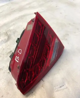 Audi A5 Sportback 8TA Tailgate rear/tail lights 8t0945094a