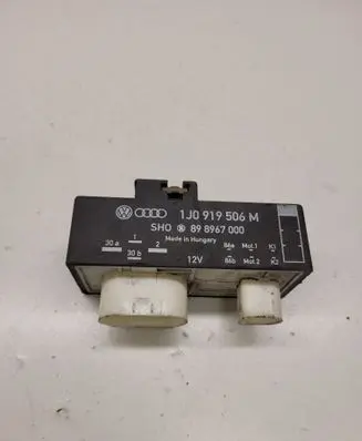 Coolant fan relay