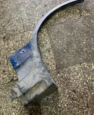BMW 3 E90 E91 Front arch trim 51773401808