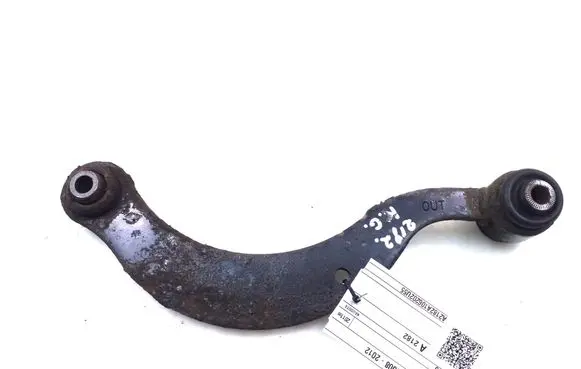 Toyota Avensis T270 Rear control arm 4877012010