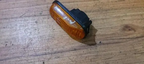Honda Civic Front fender indicator light 6R01388 3842