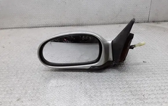 KIA Shuma Front door electric wing mirror E13010133