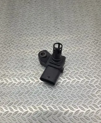 BMW 1 F20 F21 Air pressure sensor 8637900
