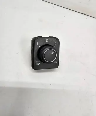 Volkswagen PASSAT B8 Wing mirror switch 3G0959565C