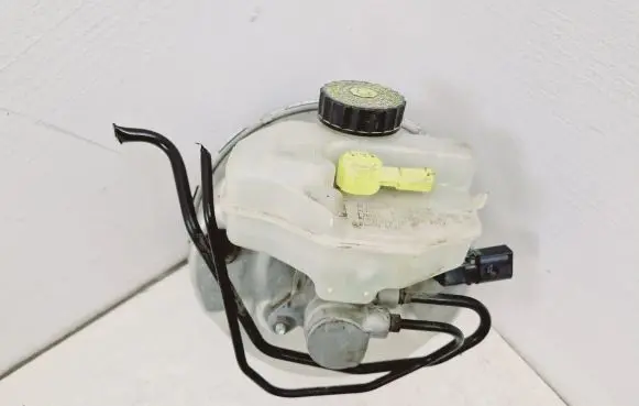 BMW 5 G30 G31 Brake booster 29686121503 03785793014