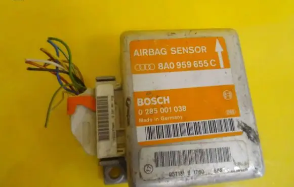 Audi A4 S4 B5 8D Airbag control unit/module 8A0959655C