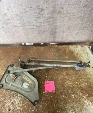 Renault Laguna II Front wiper linkage and motor 