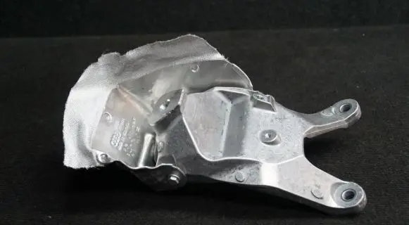 Audi A6 S6 C7 4G Engine mounting bracket 4G0199308AA